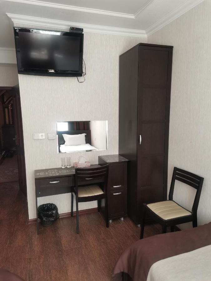 Altyn Adam Hotel Petropavlovsk Exterior foto