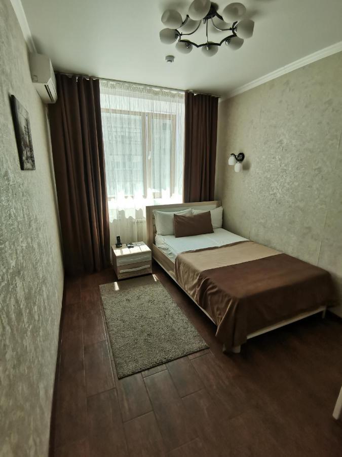 Altyn Adam Hotel Petropavlovsk Exterior foto